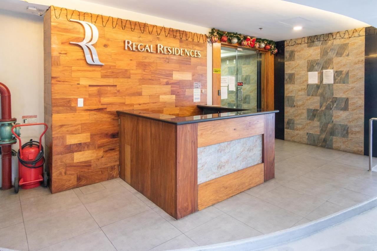 Oyo 136 Regal Residences Quezon City Exterior foto